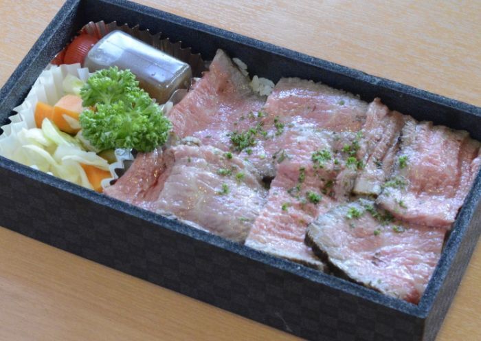 甲州牛のﾛｰｽﾄﾋﾞｰﾌ御膳